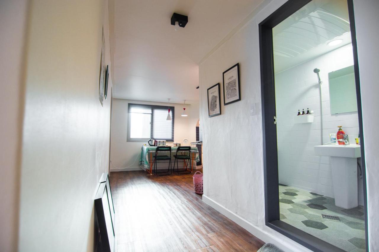 Apelbaum 1 Hongdae Apartment Seoul Bagian luar foto